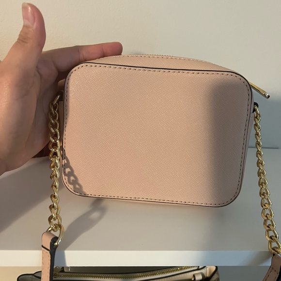 I’m selling my pre loved crossbody bags $120 for both - Picture 3 of 6